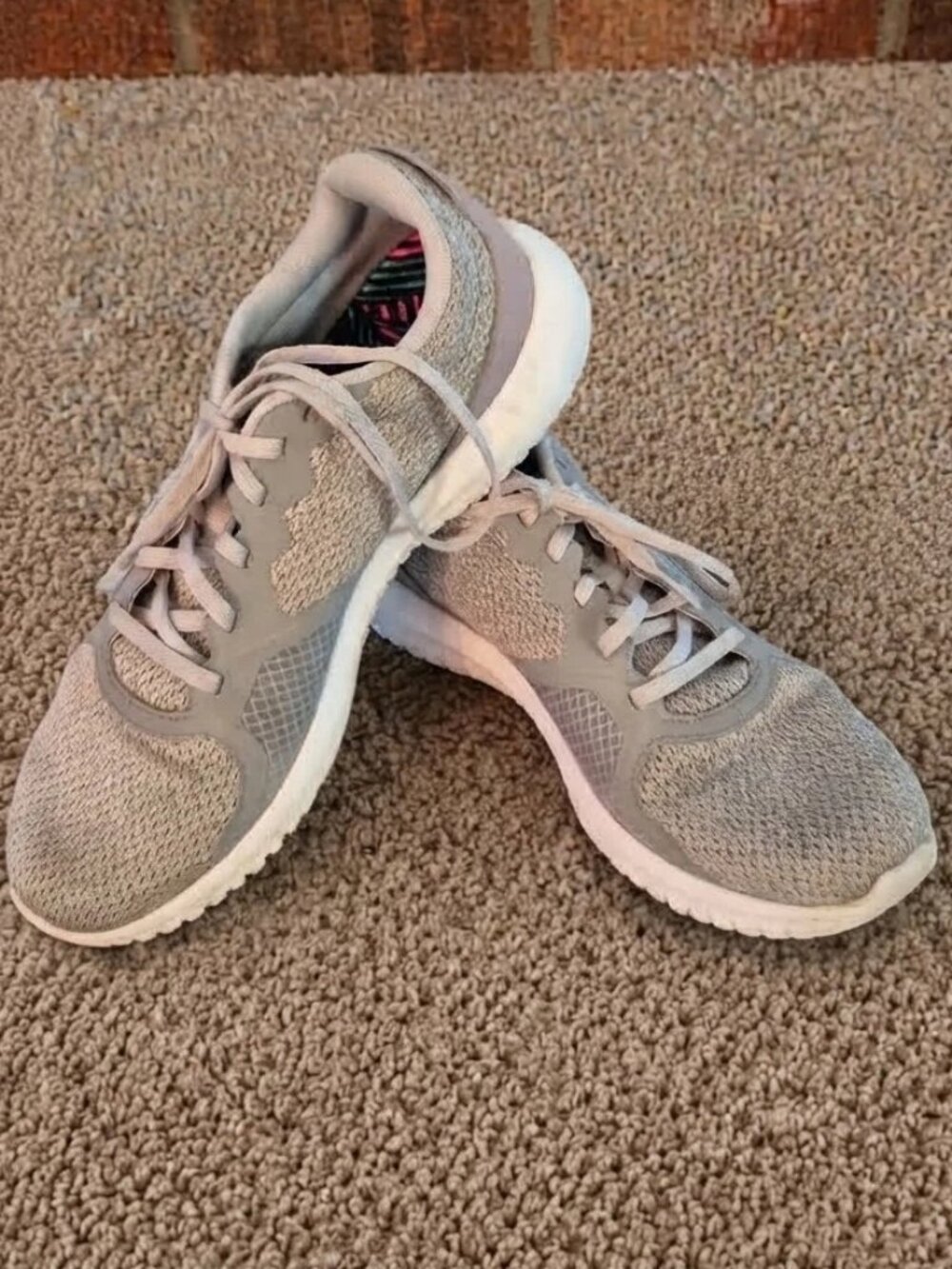 Reebok Women's Size 9 Sneakers Gray Mesh Athletic Running Training Shoes
